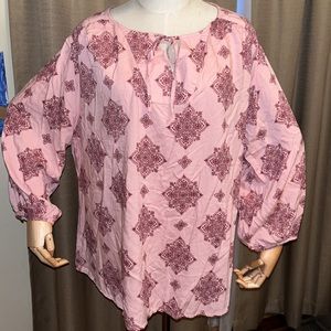 EVRI Womens Plus 2X Pink Maroon Peasant Top with Notch Tie Neck and 3/4 Sleeve